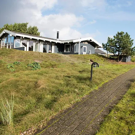 Holiday home Lxxix *