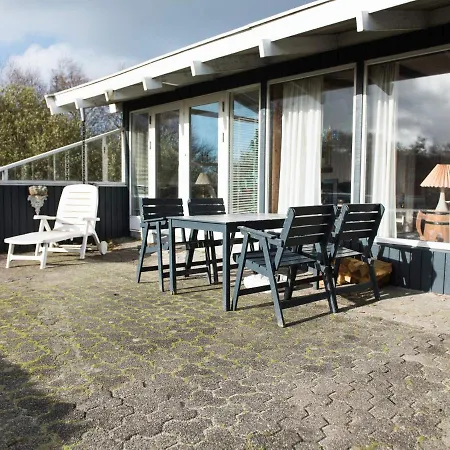 Holiday home Lxxix *